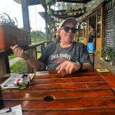 Comercio. Busco ligar. Mujer mayor linda