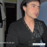 Encuentra Hombres solteros en Benetusser