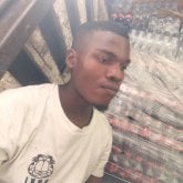 Una buena mujer para realizar una linda