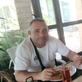 Conserje. Busco mujeres para quedar.