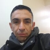 Solo mujeres. Soy buena onda y feliz.