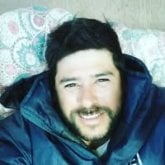 Busco pareja. Busco conocer chicas. Un