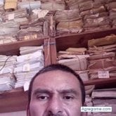 Busco hacer amistades. Para amistad.