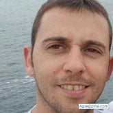 Busco conocer gente. Mujeres solteras.