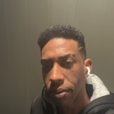 Mujeres de 22 a 34 años. Soltero,