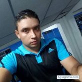 jonatan999 chico soltero en Porlamar