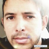 Adeomi chico soltero en Enid