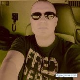 Busco hacer amistades. 1.80.