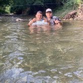 Trabajo. Busco pareja. Sociable y