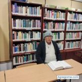 Profesor y traductor. Busco conocer