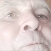 Tecnico. Busco ligar. Conocer gente.