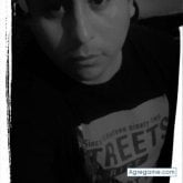 Busco hacer amistades. Una mujer que me