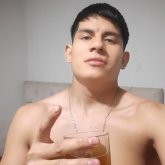 Busco chicas guapas y q huelan rico.