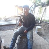 Empleado. Me interesa conocer mujeres,