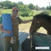 Busco conocer gente. Mujeres majas.