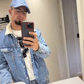 Busco conocer gente. Busco una relación