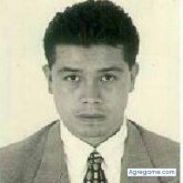 Empleado. Busco pareja. Una Dama que