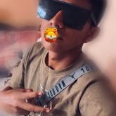 Estudio. Busco pareja.