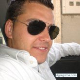 palotes chico soltero en Cangas