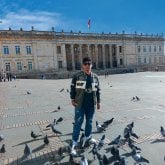 Conocer gente nueva. Mido 1.60 cabello