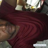 Busco conocer gente. Una chica q le