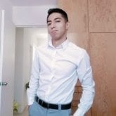 Chicos    guapos   quizás   un  novio.