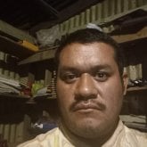 Mujer. Amable. Disfrutar el momento.