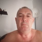 Busco ligar. Mujer entre 40a50años.