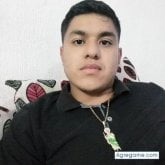 Empleado. Busco ligar. Mujeres. Sincero.