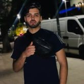 Una mujer para mii porfavoor. Rumano,