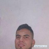 Trabajo. Busco pareja. Pareja. Alegre.