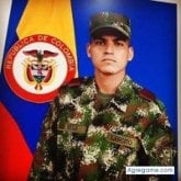 Busco pareja. Mujer soltera. Accion.