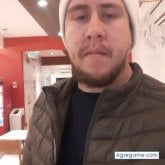 Empleado. Busco pareja. Hola me gustaria