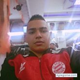 Chatear con thiago2193 de Medellín