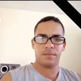 Busco ligar. Busco conocer gente. Soy