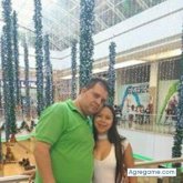 Busco pareja. Mujeres.