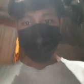 Busco pareja. Mujeres. Tocar guitarra y