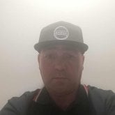 Amigable alegre me gusta cantar. Cantar