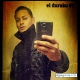 Busco conocer gente. Mujeres solteras.