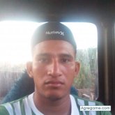 mariomendoza4054 chico soltero en Currulao