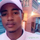 Busco conocer gente. Una persona,