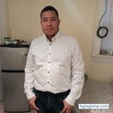 Empleado. Busco hacer amistades.