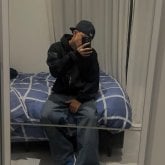 Trabajador. Soy simple y feliz x.