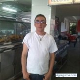 Empleado. Busco matrimonio. Alguien