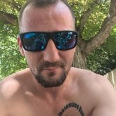 Conocer a alguien y lo que surja.