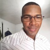 Constructor. Busco hacer amistades.