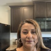 Un hombre bueno, guapo y soltero. Soy