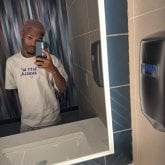 Algo casual por hay. Soltero siempre lo