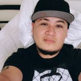 Barbero. Busco ligar. Mujeres.