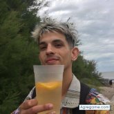 Busco conocer gente. Mujeres.